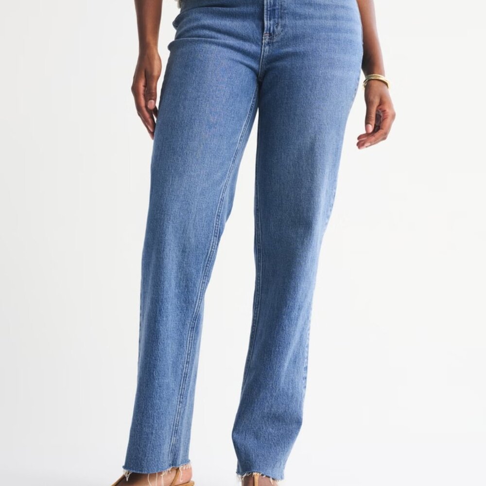 NWT Abercrombie & Fitch The '90s Straight Curve Love Jean size 31/12R